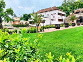 Boutique Hotel & Event Center